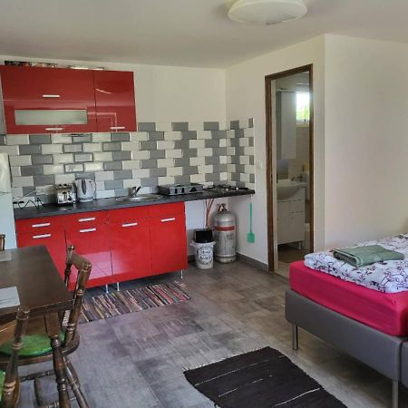Forras Vendeghaz Apartment ตาตา ภายนอก รูปภาพ
