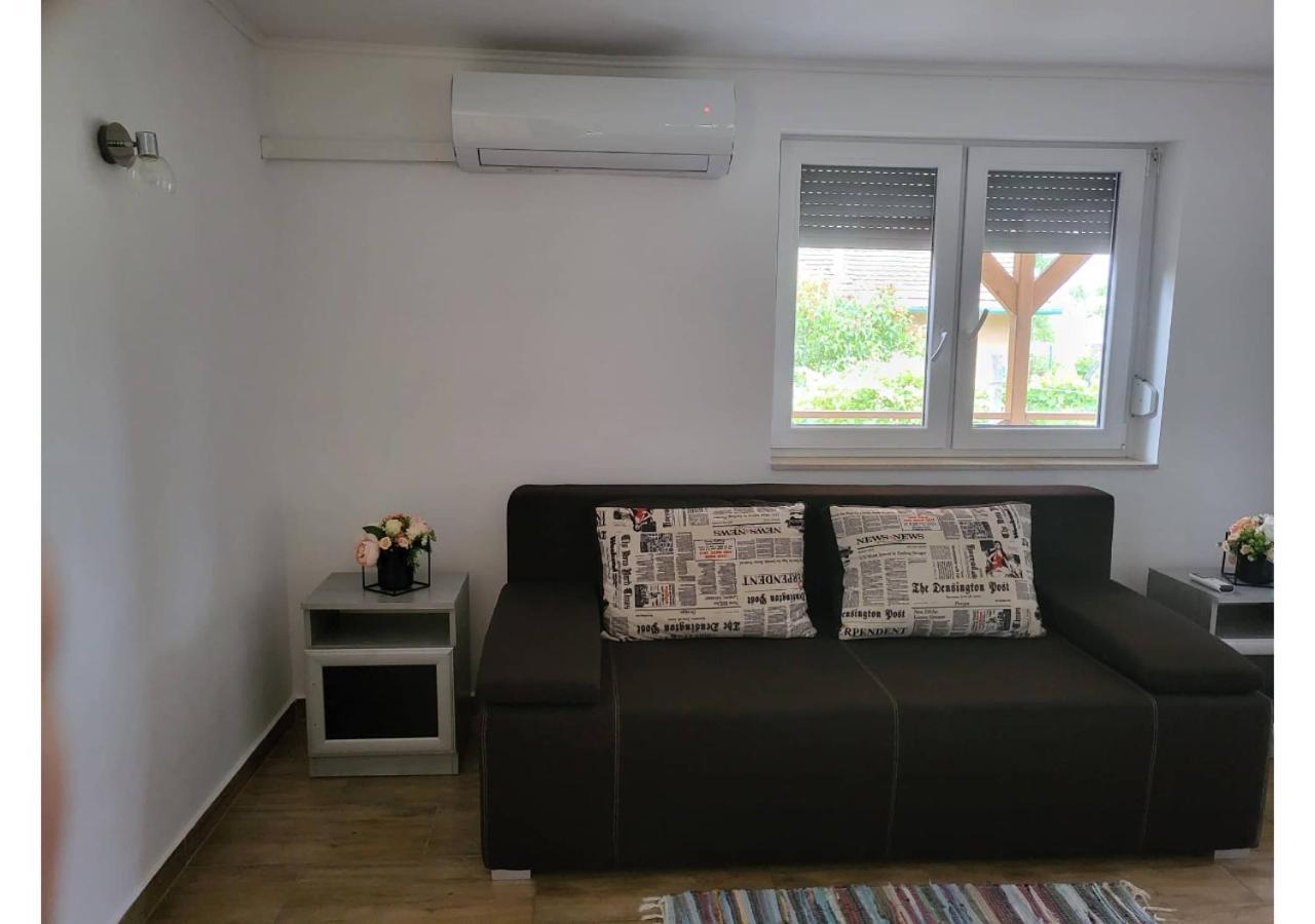 Forras Vendeghaz Apartment ตาตา ภายนอก รูปภาพ