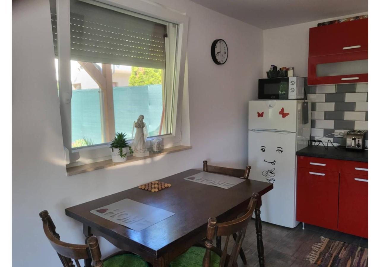 Forras Vendeghaz Apartment ตาตา ภายนอก รูปภาพ