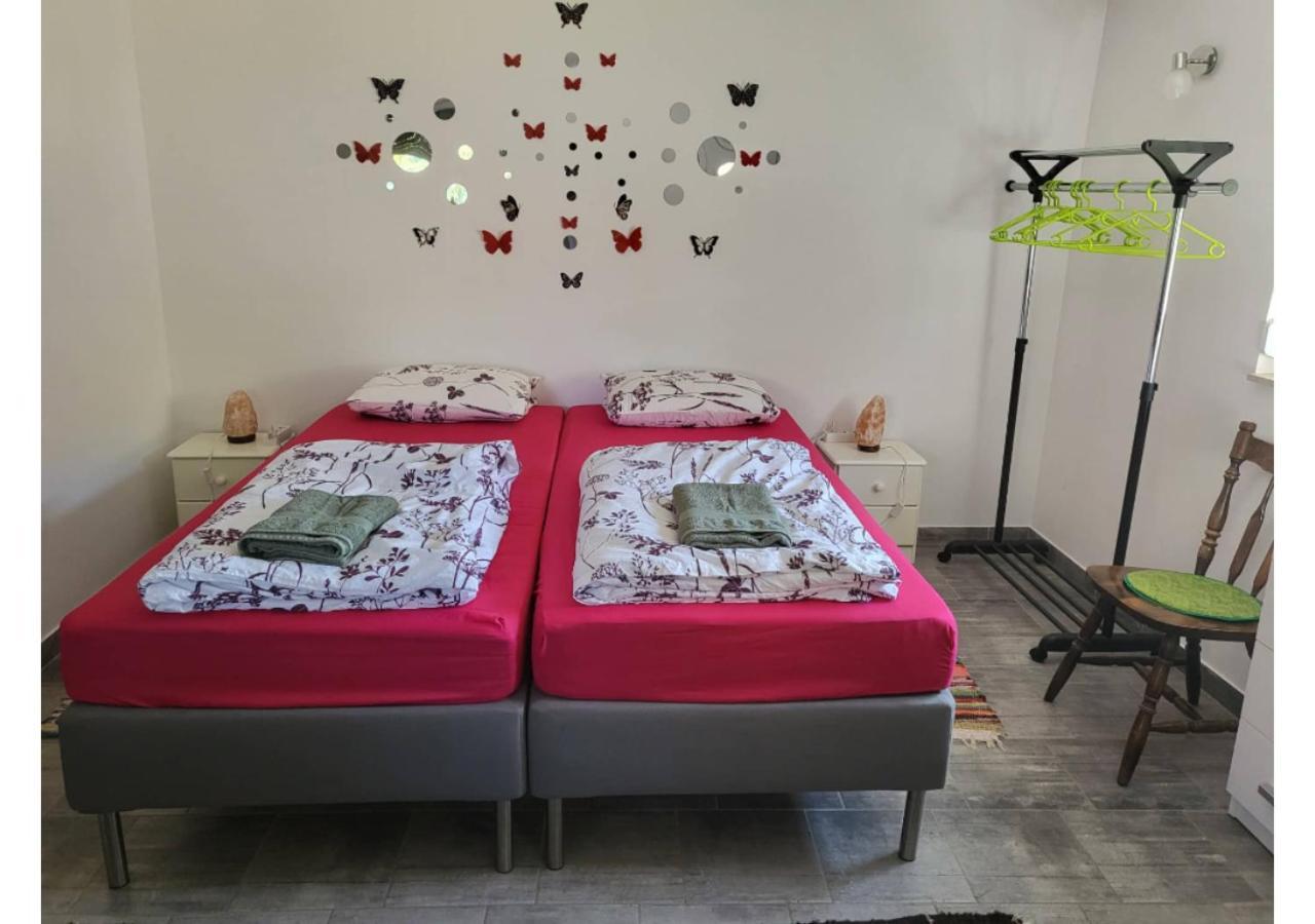 Forras Vendeghaz Apartment ตาตา ภายนอก รูปภาพ