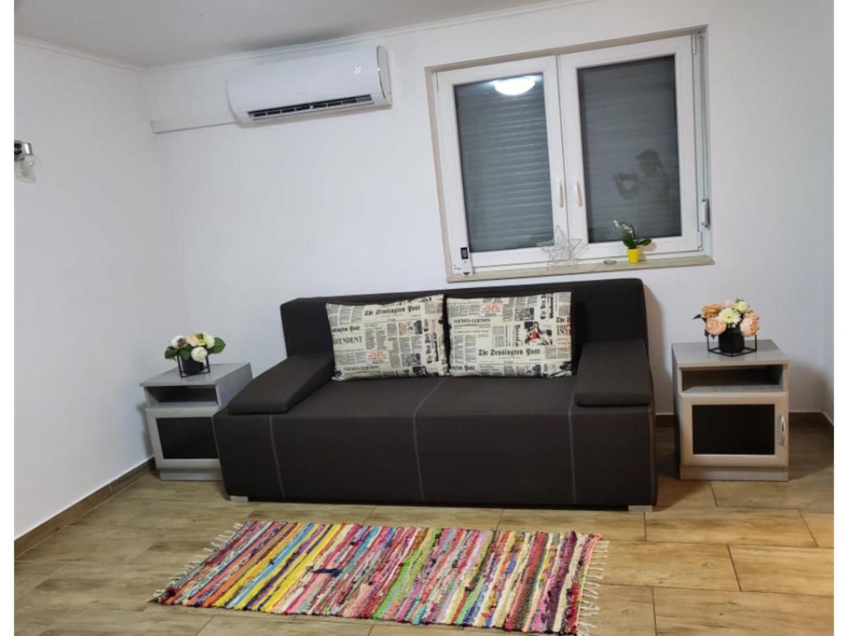 Forras Vendeghaz Apartment ตาตา ภายนอก รูปภาพ